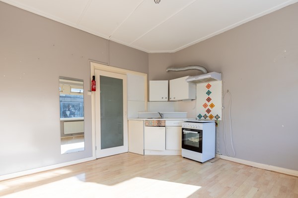 Medium property photo - Koningin Julianalaan 25, 1421 AH Uithoorn